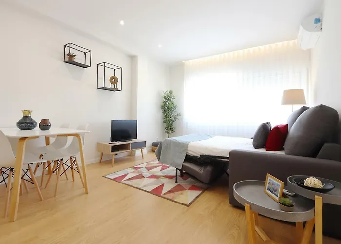 Hm - Living Batalha Square 2 * 포르투